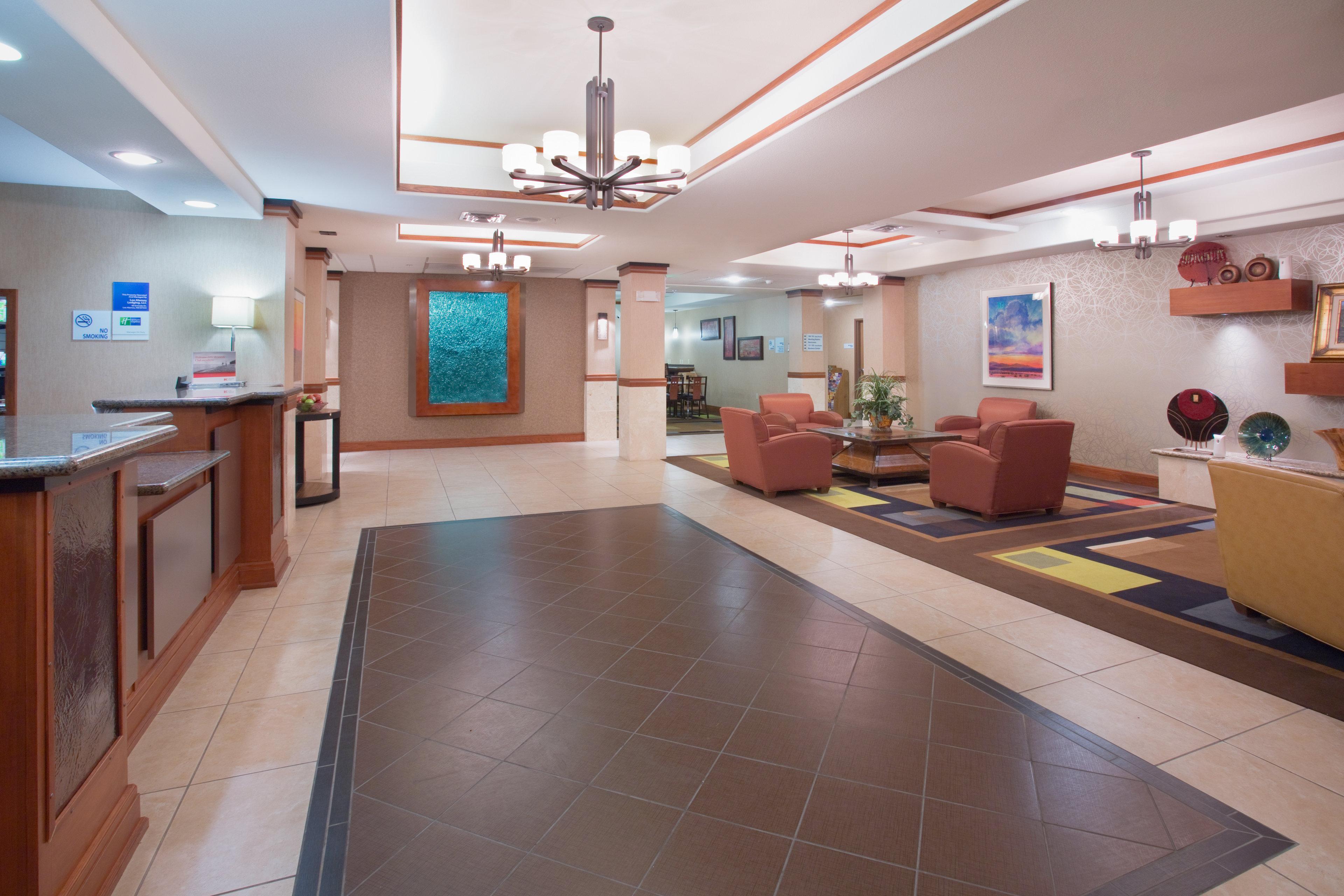 Express And Alamos Entrada Park By Ihg Hotel 3*