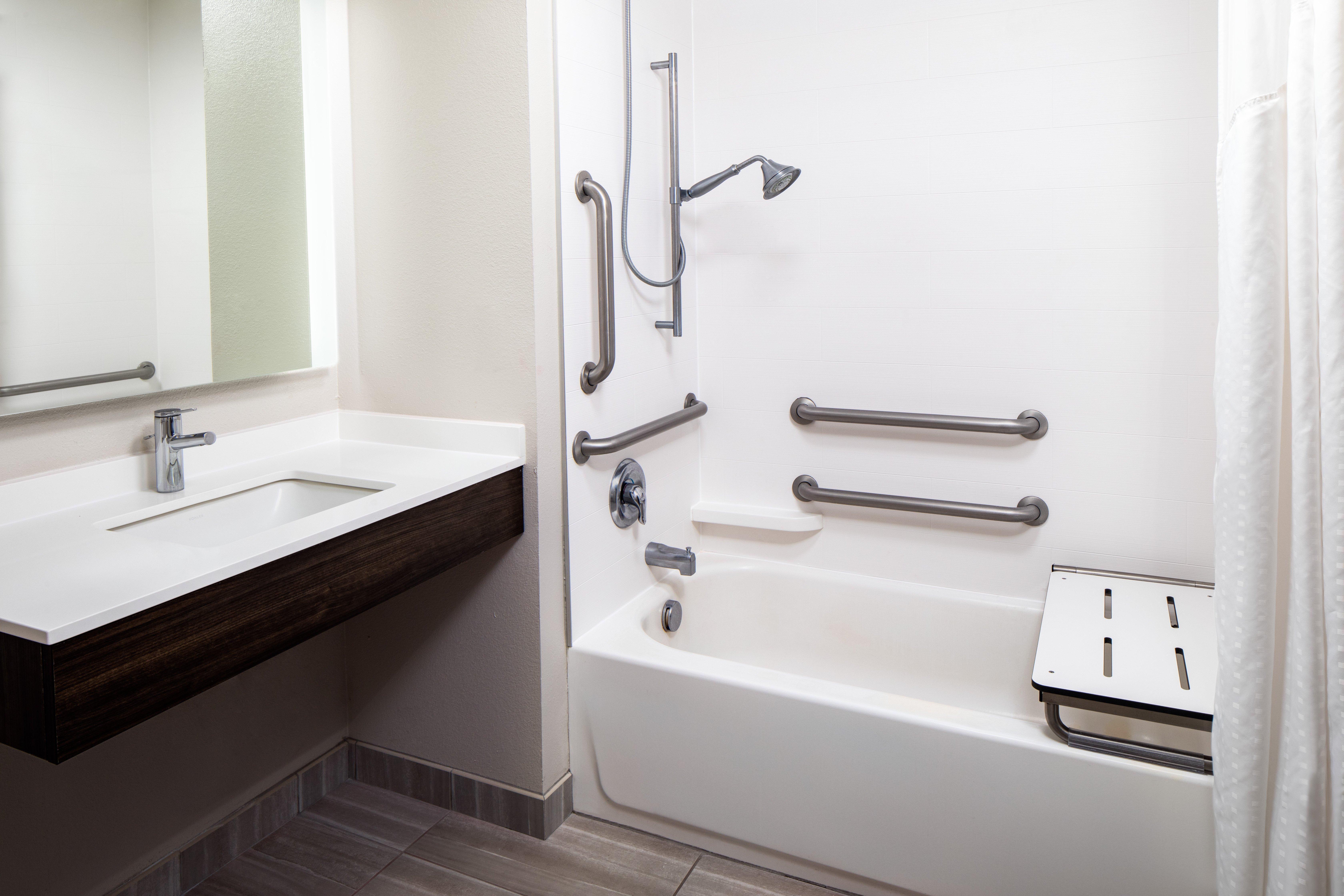 Hotel Express And Alamos Entrada Park By Ihg 3*