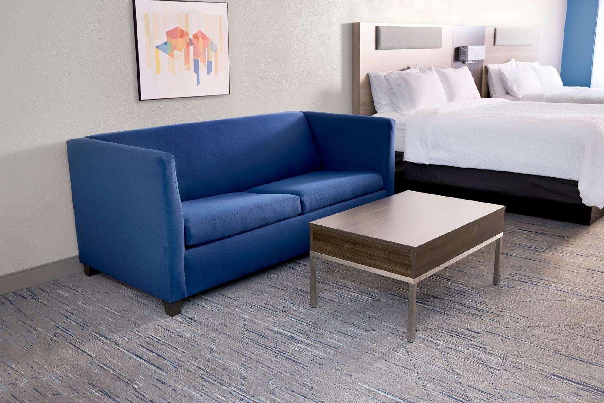 Hotel Express And Alamos Entrada Park By Ihg 3*