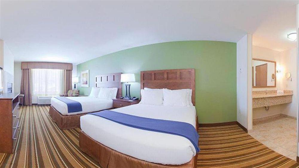 Hotel Express And Alamos Entrada Park By Ihg Los Alamos